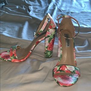 Steve Madden sandals